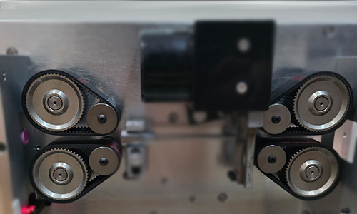 MCS 300 - Belt feeding with no scratch mark + auto-feeding-gap-adjustment in the program